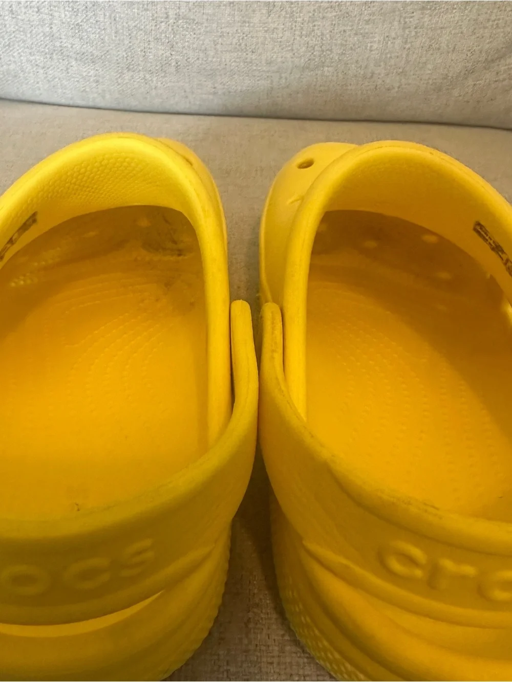 CROCS Classic Clog for Kids in Bright Yellow size J3